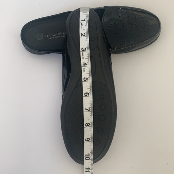 Eric Michael black patent leather perforated slip on mules in size 41 - Picture 11 of 11